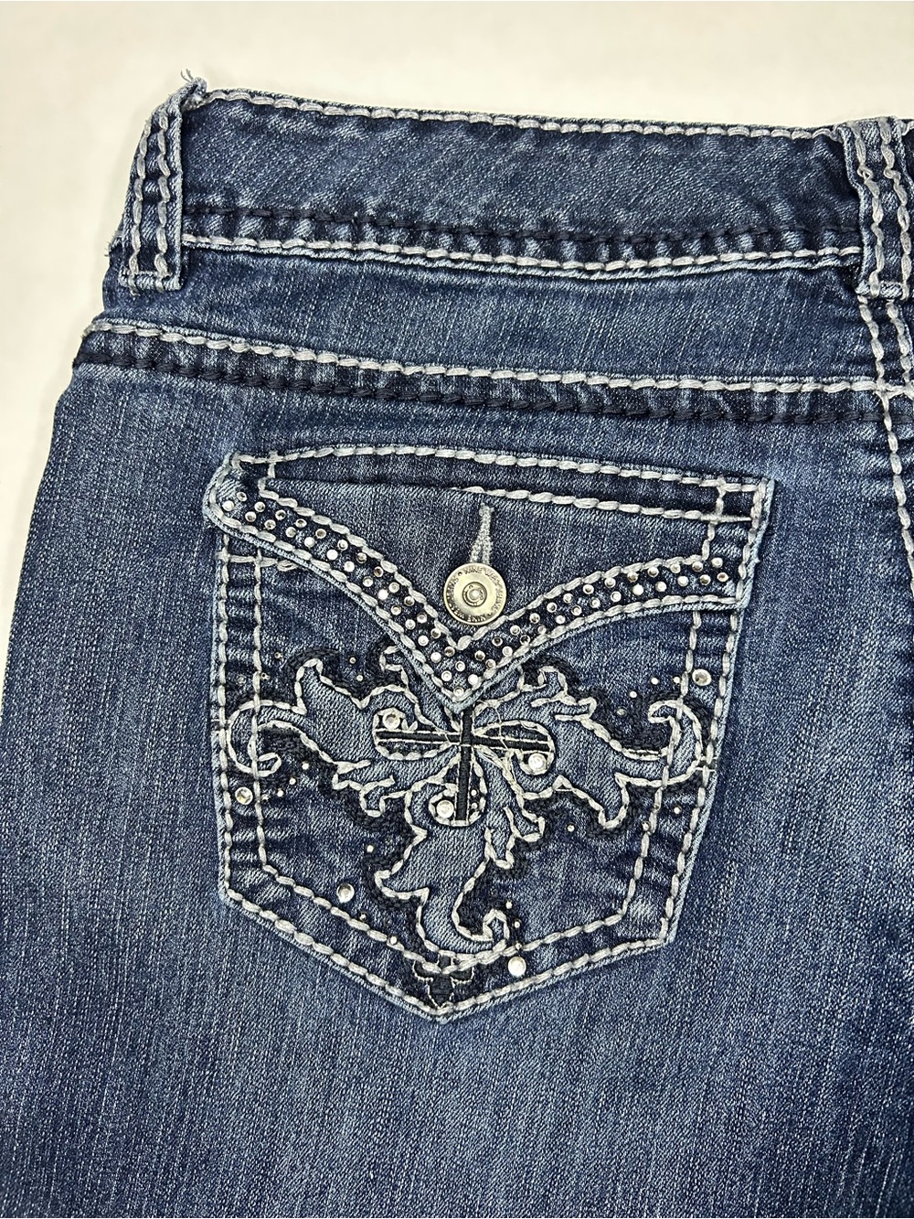Nine West Women’s Missy Dark Blue Embroidered Pocket Boot Cut Jeans Size 12/30